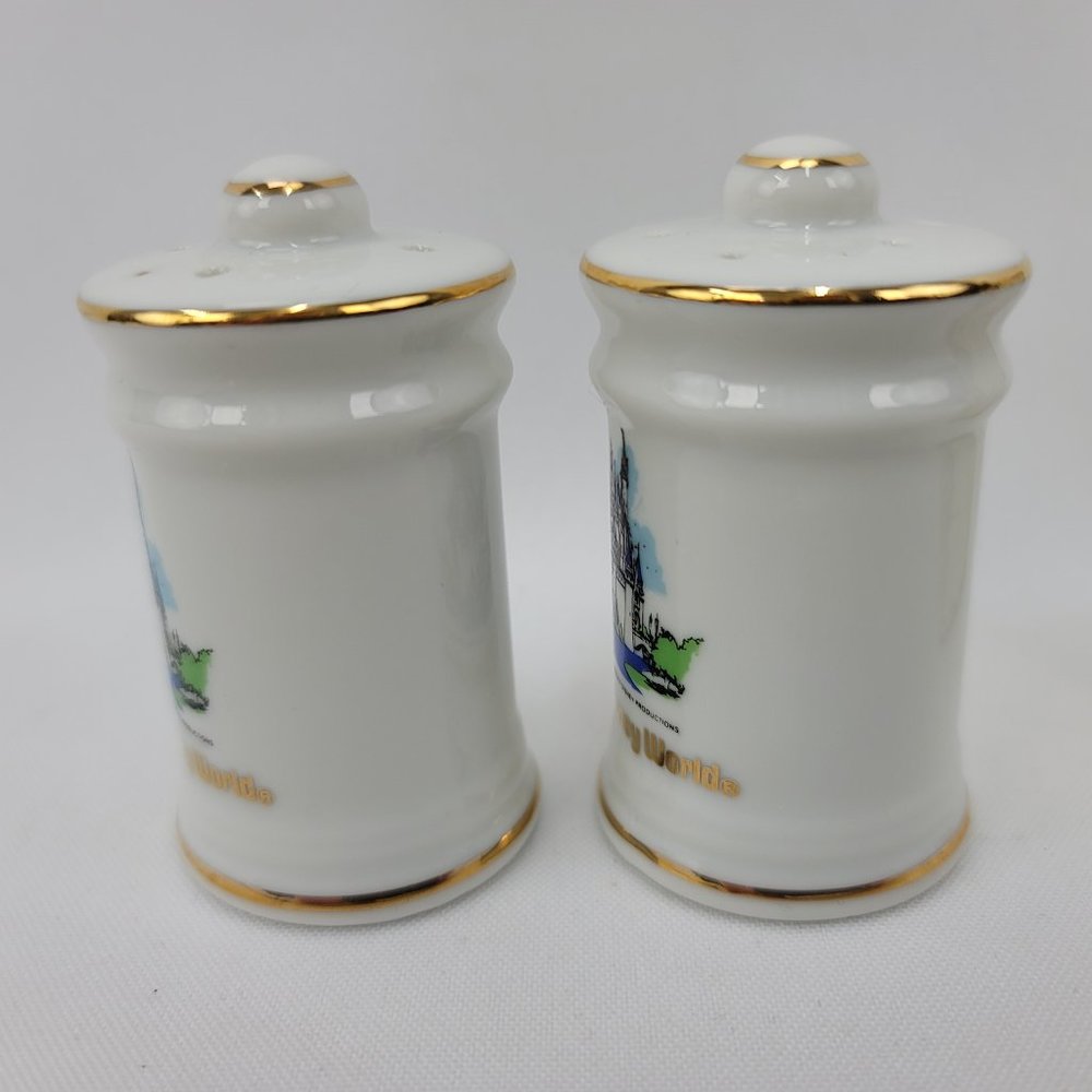 Vintage 70s NOS Walt Disney World Cinderellas Castle Salt & Pepper Shakers Japan - Picture 6 of 9